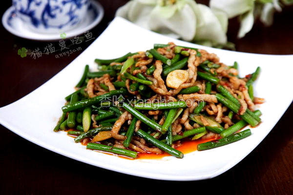 蒜苔炒肉丝