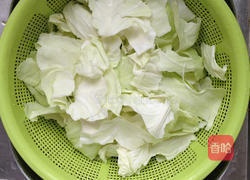 手撕包菜的做法图解1