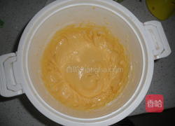 黄桃莫司蛋糕的做法图解4