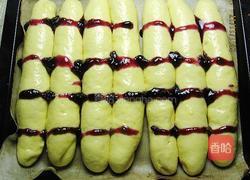 蓝莓果酱长排面包的做法图解9