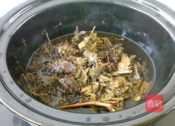 红糖夏桑菊的做法图解5