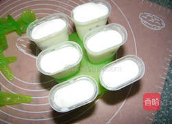 酸奶提子雪糕的做法图解5