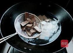 黄花菜煮猪血的做法图解3