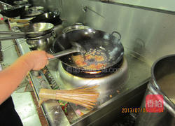 新派鱼香肉丝的做法图解9