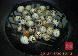 黄花菜烧鹌鹑蛋的做法图解3