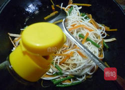 胡萝卜素炒面的做法图解10