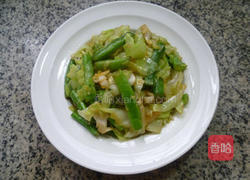 梅豆炒牛心菜的做法图解12