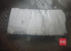 松花蛋拌豆腐的做法图解3