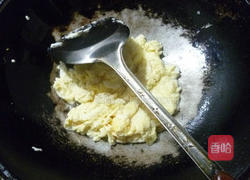 榨菜莴笋炒鸭蛋的做法图解6