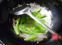 榨菜莴笋炒鸭蛋的做法图解7