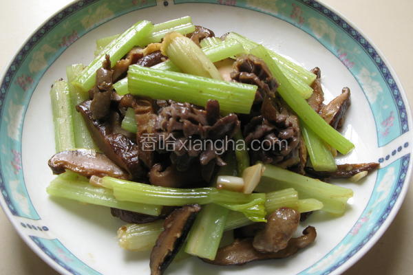 蚝油花菇焖鸡杂