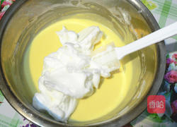 无油酸奶生日蛋糕的做法图解7