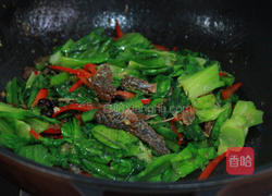 豆豉鲮鱼油麦菜的做法图解5
