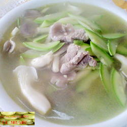 占瓜肉片蘑菇汤的做法[图]
