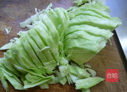 香干炒包心菜的做法图解3