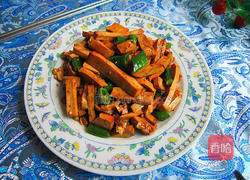 辣椒炒香干的做法图解7