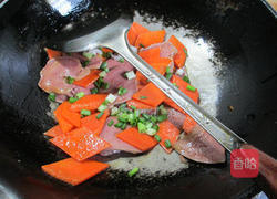 胡萝卜炒猪舌头的做法图解10