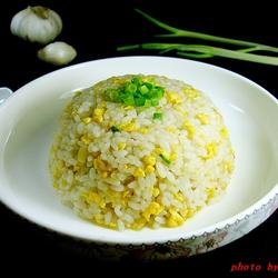 蒜香蛋炒饭的做法[图]