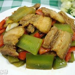 五花肉炒青笋的做法[图]