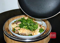 黄豆酱蒸鱼腩的做法图解6