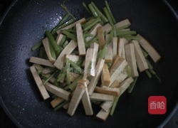芹菜炒香干的做法图解4