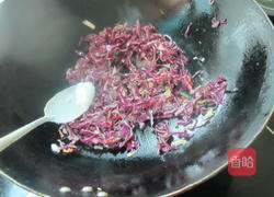 蒜香甘蓝菜丝的做法图解7