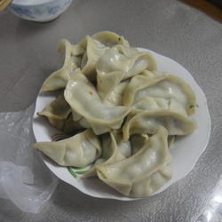 荠菜猪肉锅贴的做法[图]
