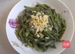 蒜蓉紫眉豆的做法图解5
