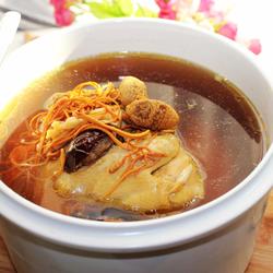 松茸菌炖鸡的做法[图]