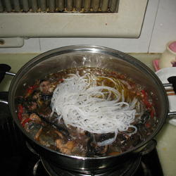 小鸡炖蘑菇的做法[图]