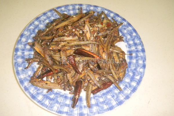 香辣小鱼干