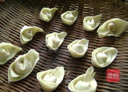 榨菜抄手的做法图解8