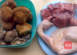 猴头菇鸡汤的做法图解1