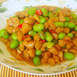 家常毛豆肉丁的做法[图]