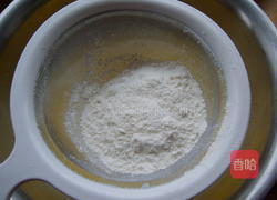 蜂蜜草莓松饼的做法图解3