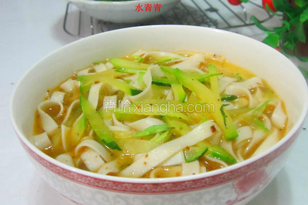 高汤南瓜丝煮面