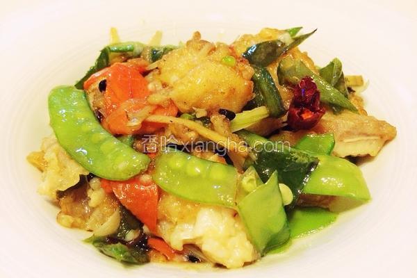 豆豉杂蔬炒鱼