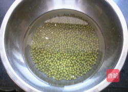 绿豆冰皮月饼的做法图解1