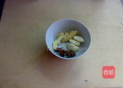 黑豆卤肉的做法图解2