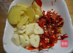 手撕包菜炒肉片的做法图解4