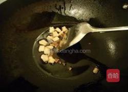 手撕包菜炒肉片的做法图解5