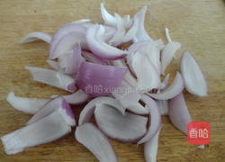 腊肠炒芹菜的做法图解4