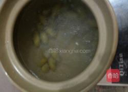 青橄榄炖猪粉肠的做法图解6