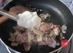 奶油培根意大利面的做法图解16