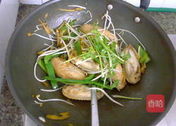榨菜烧鸡翅的做法图解10