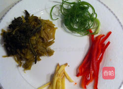 雪菜蒸三文鱼的做法图解2