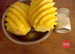 菠萝果脯的做法图解1