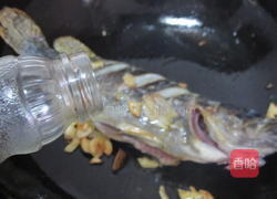 红烧野鳜鱼的做法图解9