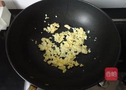 蚝油鸡蛋炒饭的做法图解3