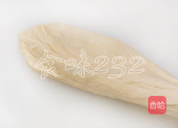 牛肉粒罗勒披萨的做法图解2